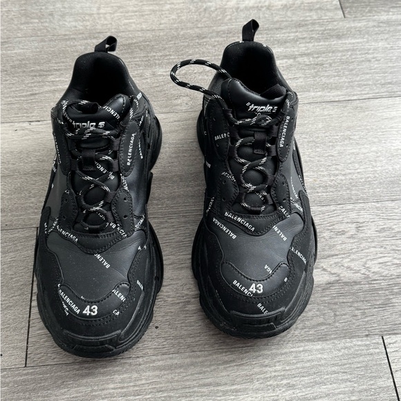 Balenciaga Triple S Sneaker Allover Logo - Picture 2 of 4